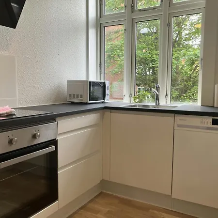 Central&spacious For 4